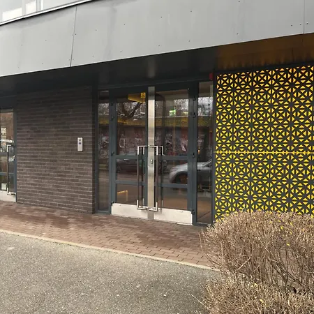 Art Academy * タリン