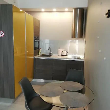 Art Academy Apartment *